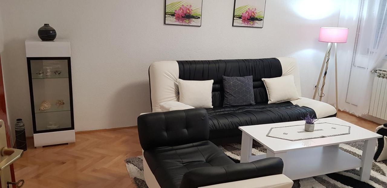 Apartman Hana Sanski Most Ngoại thất bức ảnh