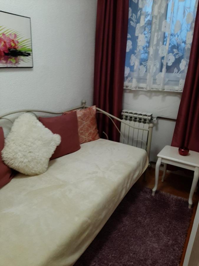 Apartman Hana Sanski Most Ngoại thất bức ảnh