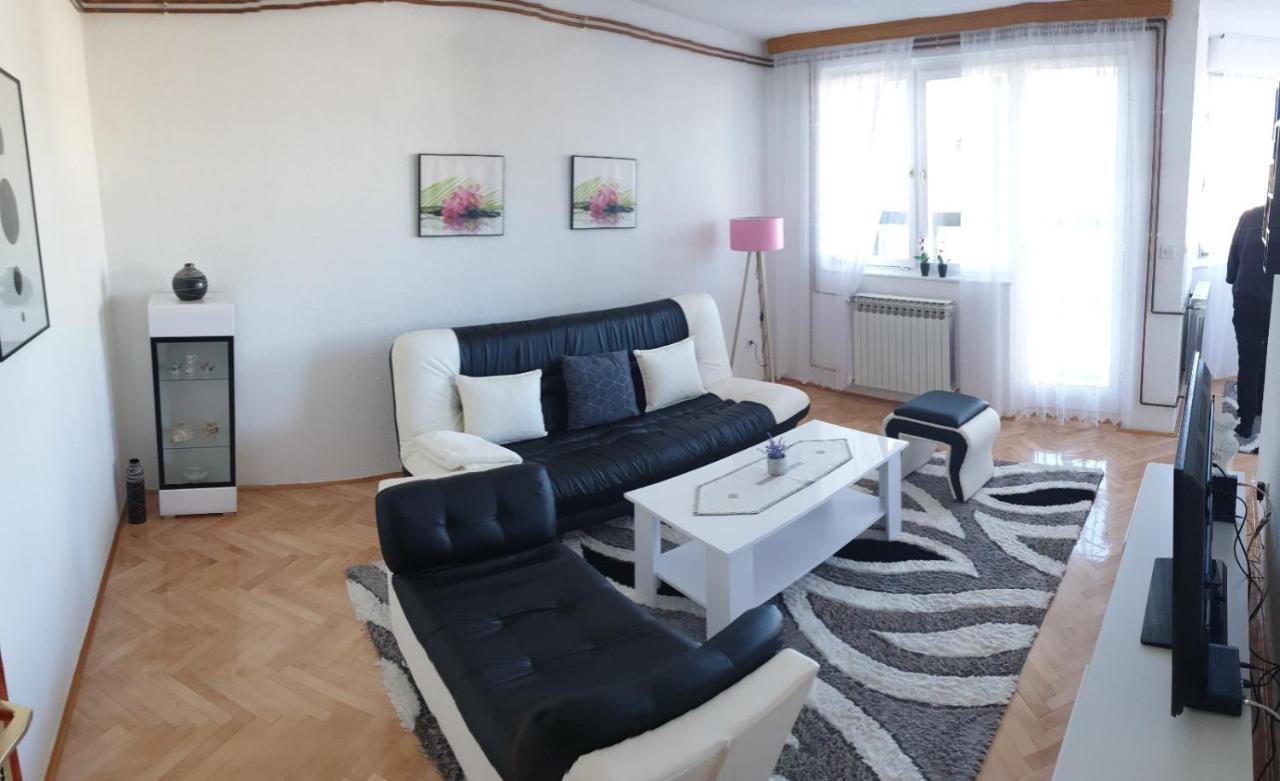 Apartman Hana Sanski Most Ngoại thất bức ảnh